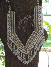 Classic White & Gold Neckpiece